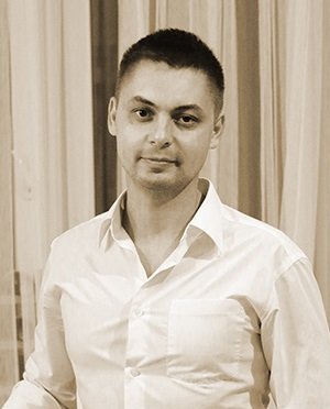 Роман Голенков